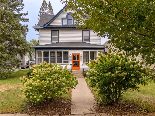 2012 Selby AVE, Saint Paul, MN 55104