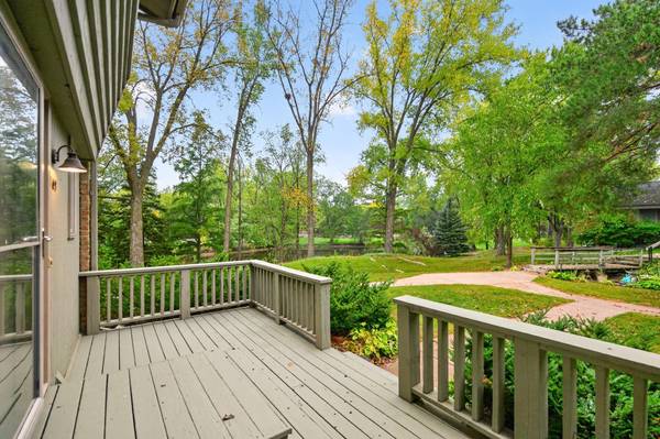 109 Windsor LN, New Brighton, MN 55112