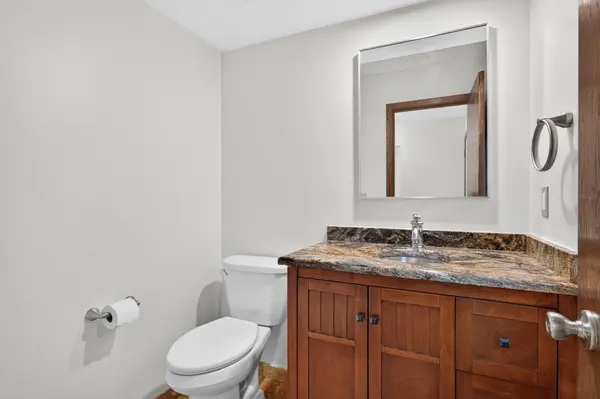 109 Windsor LN, New Brighton, MN 55112