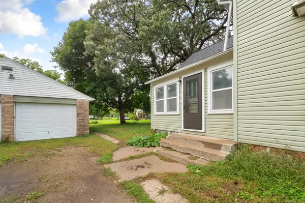 917 Bridge AVE, Albert Lea, MN 56007