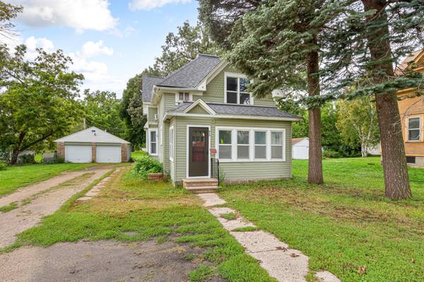 917 Bridge AVE, Albert Lea, MN 56007