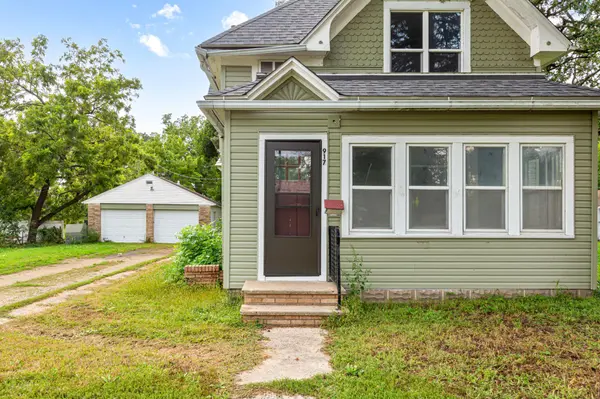 917 Bridge AVE, Albert Lea, MN 56007