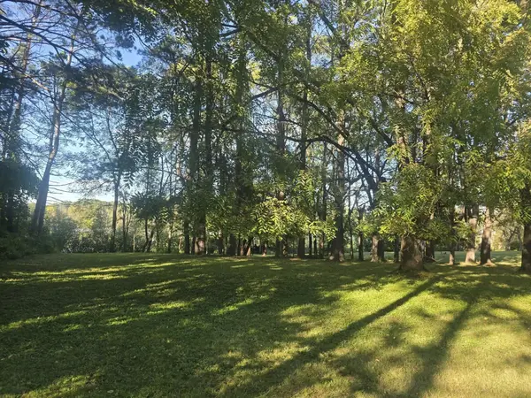 320 RIVER ST, Waupaca, WI 54981