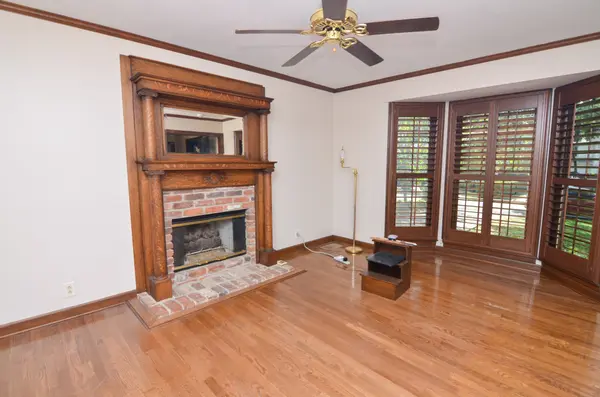 1628 S Observatory Dr, Nashville, TN 37215