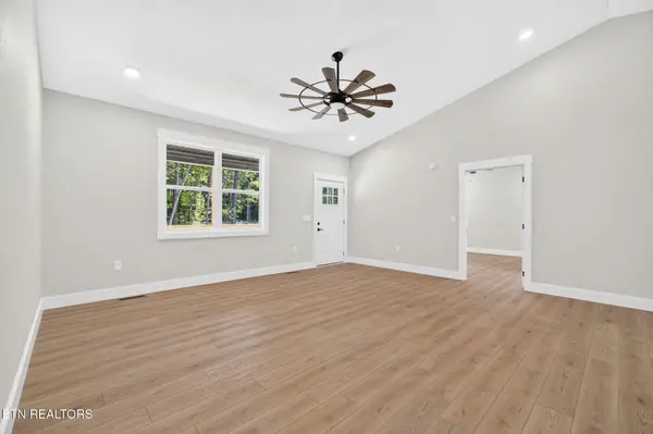 1020 Fox Ridge Drive, Grimsley, TN 38565