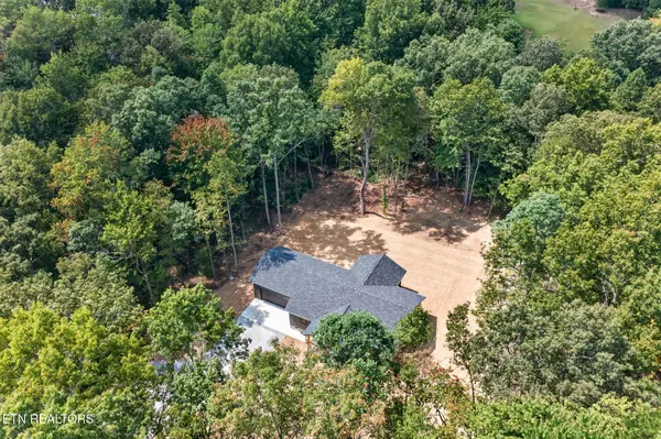 1020 Fox Ridge Drive, Grimsley, TN 38565
