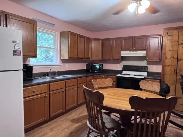 634 Bennett Hill Rd, Red Boiling Springs, TN 37150