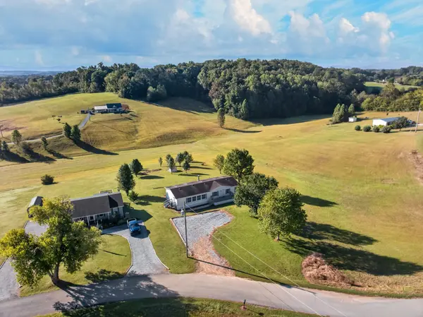 560 Meadowview Rd, Mosheim, TN 37818