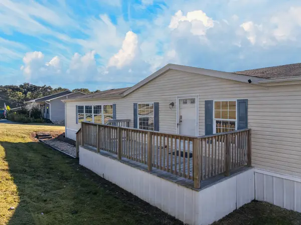 560 Meadowview Rd, Mosheim, TN 37818