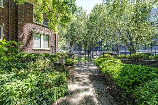 1711 18th Ave #S #B2, Nashville, TN 37212