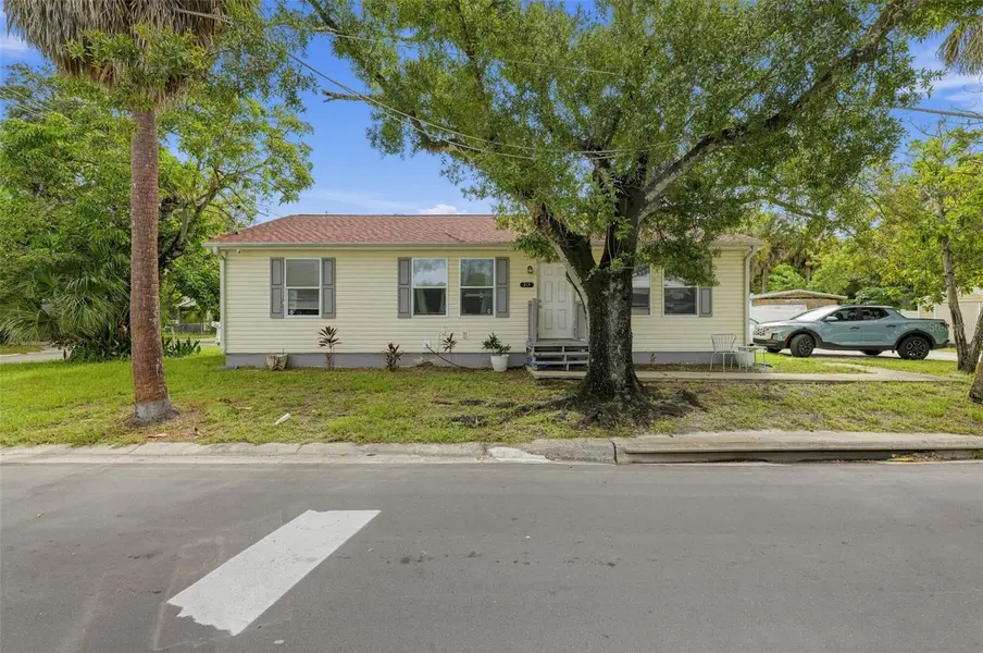 521 12TH AVE W, Bradenton, FL 34205
