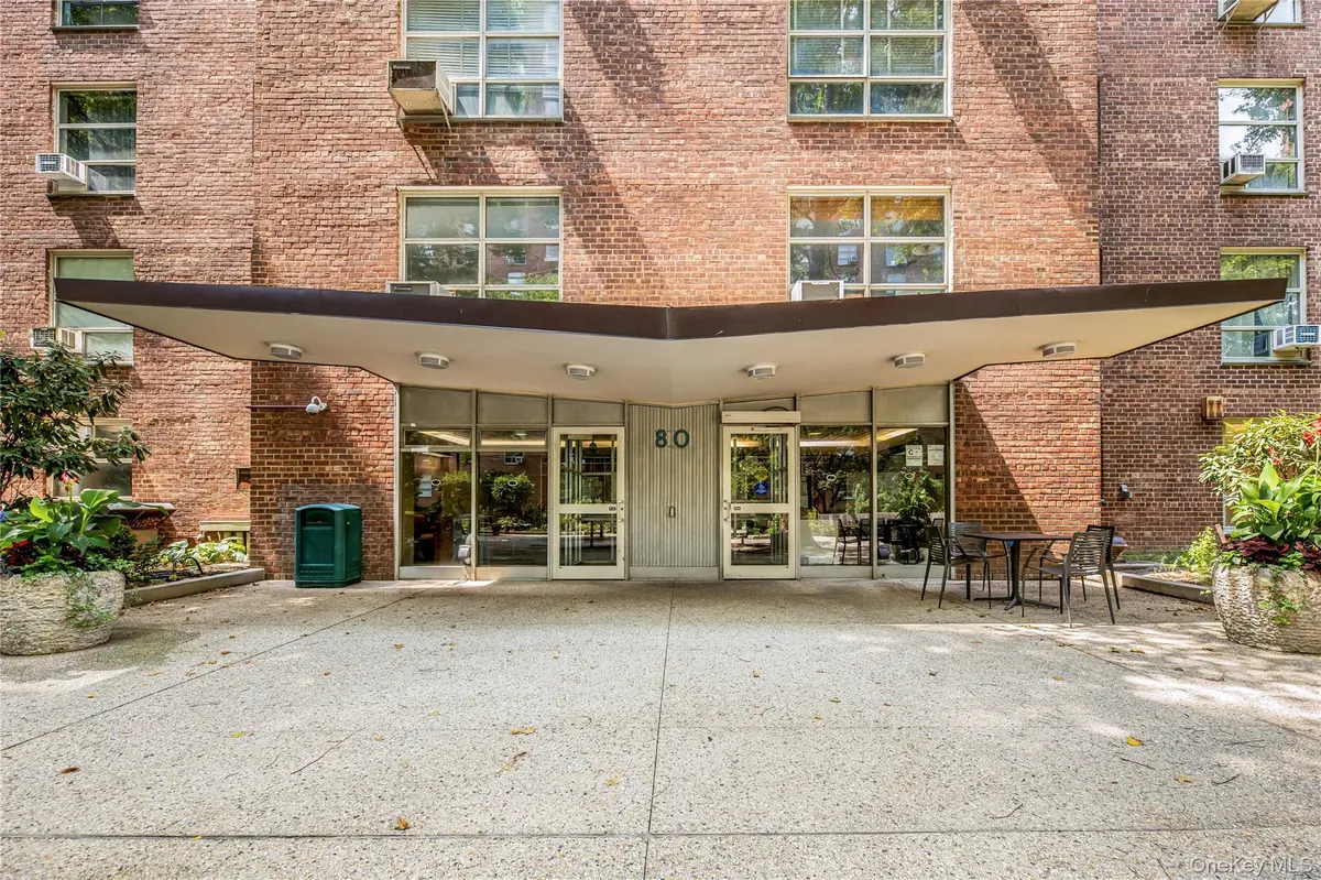 80 La Salle ST #18c, New York (manhattan), NY 10027