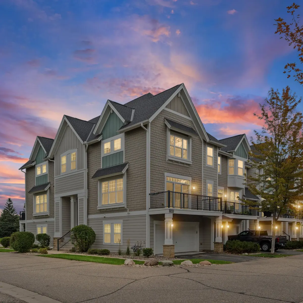 15610 Early Bird CIR #210, Apple Valley, MN 55124