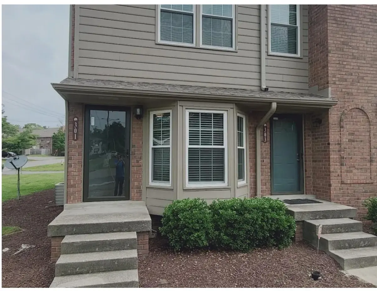 301 Hickory Pl, Nashville, TN 37214