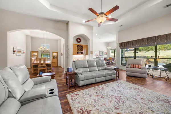 47 Doolittle DR, Wimberley, TX 78676