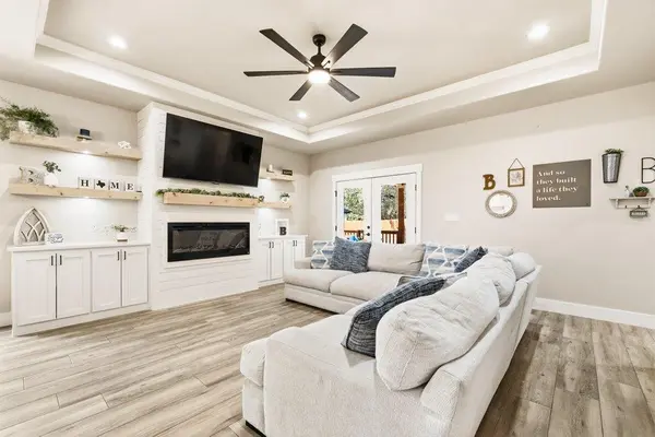 181 Augusta DR, Wimberley, TX 78676