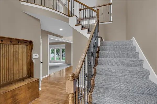 25046 W 150 CT, Olathe, KS 66061
