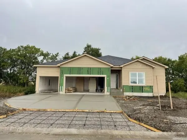 19552 Millview Rd 195 ST, Spring Hill, KS 66083