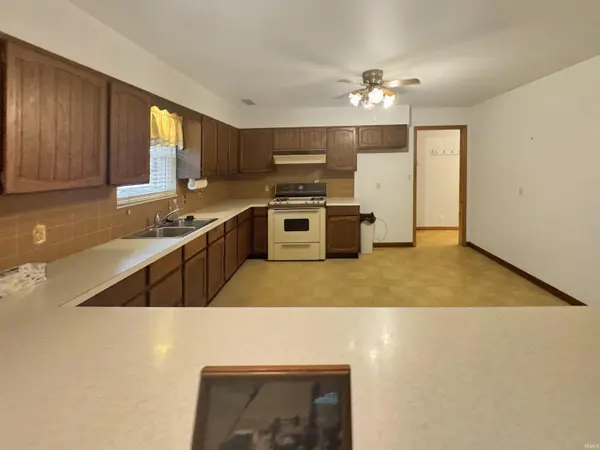 8172 S 1100 W ***, Owensville, IN 47665