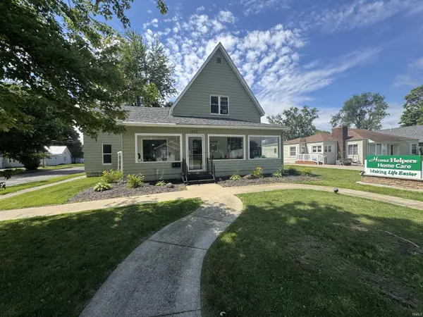 1422 E Center ST, Warsaw, IN 46580
