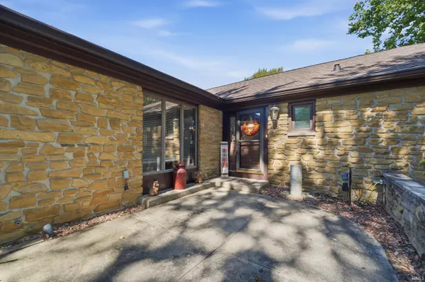 1001 N Hickory LN, Kokomo, IN 46901-6420