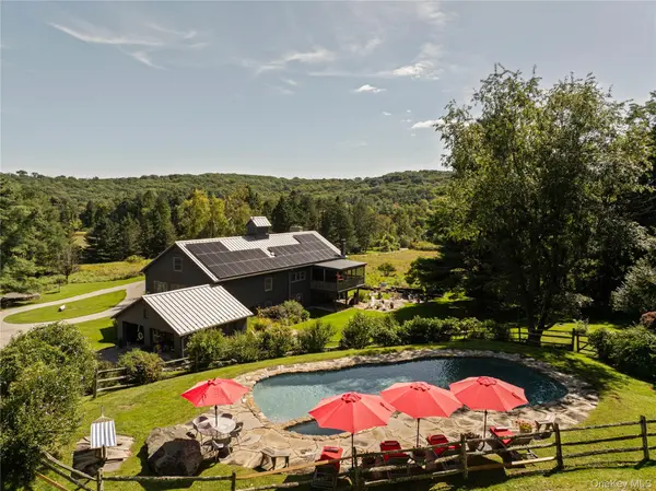 823 N Quaker Hill RD, Pawling, NY 12564