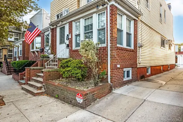 78-22 79th LN, Glendale, NY 11385