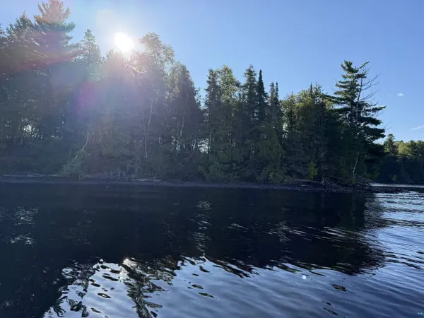 7200 Foster Island, Duluth, MN 55803