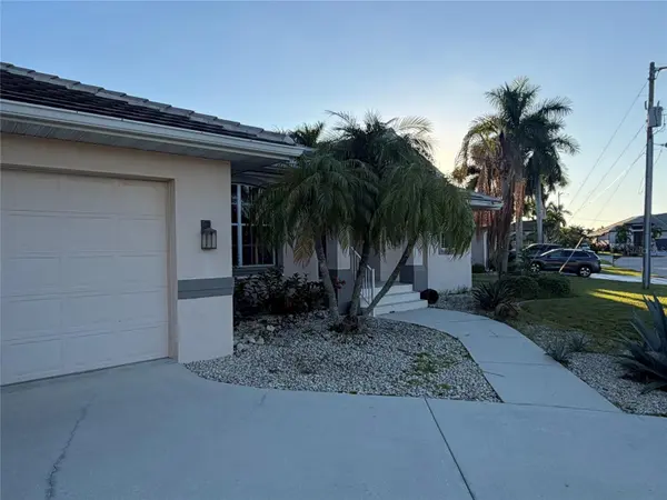 527 SAINT GIRONS CT, Punta Gorda, FL 33950