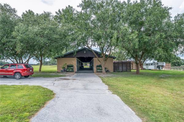 4951 SE 212TH CT, Morriston, FL 32668