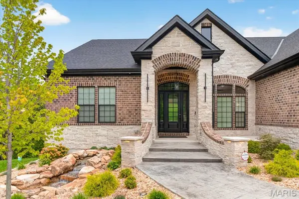 10 Crestwood Bend CT, Black Jack, MO 63033