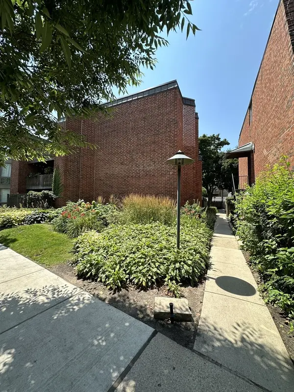 2036 N Larrabee ST #8208, Chicago, IL 60614