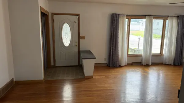 2110 W Central Park AVE, Davenport, IA 52804