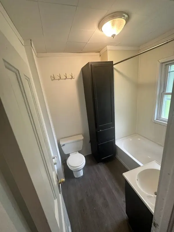 11 Nicholson ST, Joliet, IL 60435
