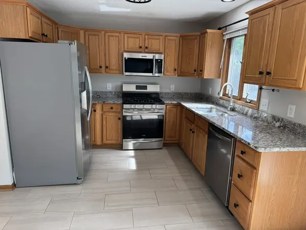 6303 WILKES AVE, Davenport, IA 52806