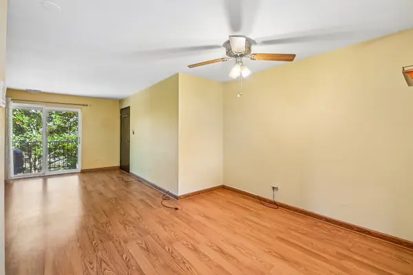 1406 S Fairfield AVE #49B, Lombard, IL 60148