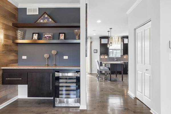 15316 Sheffield Square Pkwy, Orland Park, IL 60462