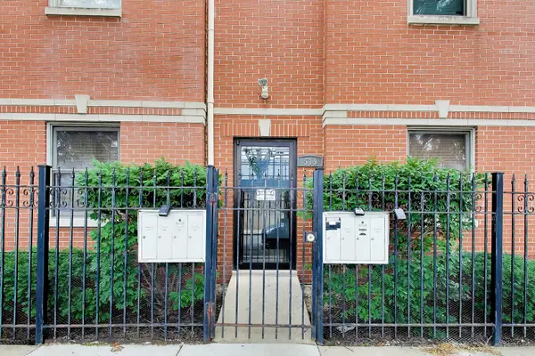 519 S Maplewood AVE #4N, Chicago, IL 60612