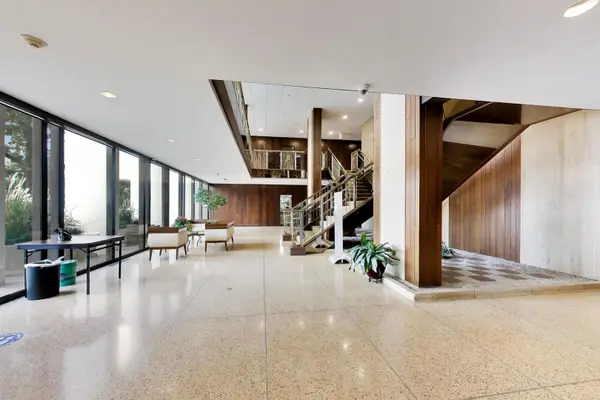3200 N Lake Shore DR #2202, Chicago, IL 60657