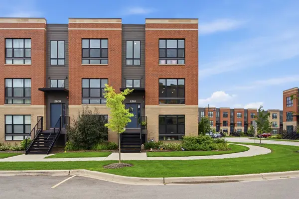 2210 Venture DR, Schaumburg, IL 60173