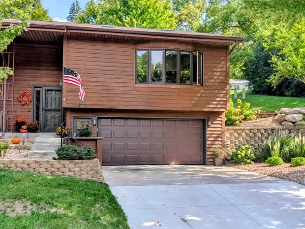 1202 Oak DR, Montevideo, MN 56265