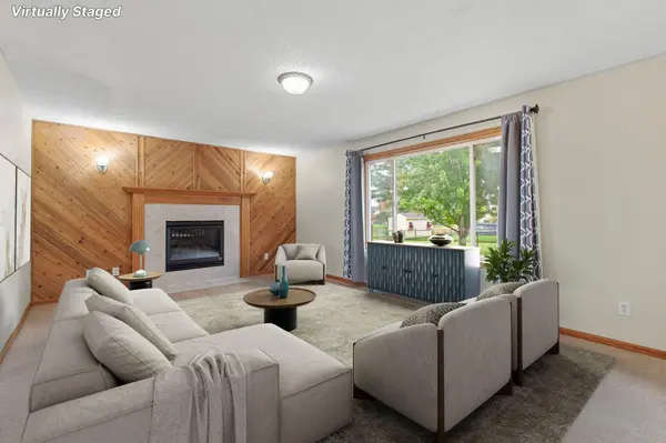 400 Durango DR, Roberts, WI 54023