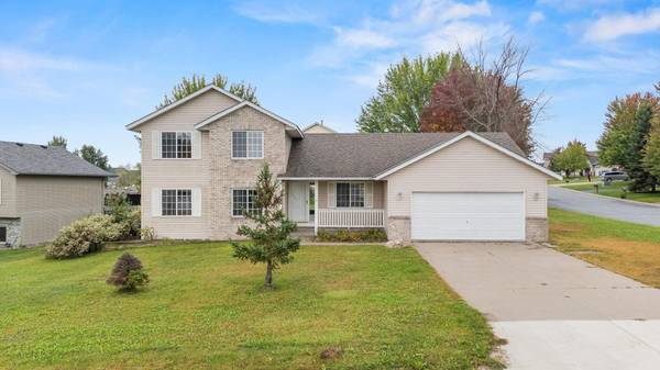 400 Durango DR, Roberts, WI 54023