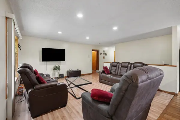 1550 41st AVE NE, Columbia Heights, MN 55421