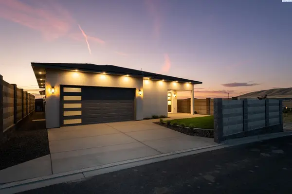 2994 Gage Blvd, Richland, WA 99352