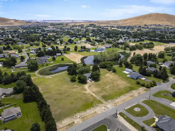 TBD Lot 4 Northlake Drive, West Richland, WA 99353