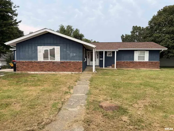 403 E COLE GRV,  Assumption,  IL 62510