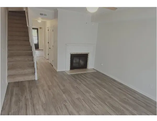 301 Hickory Pl, Nashville, TN 37214