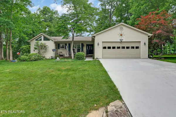 227 Lakeview Drive,  Crossville,  TN 38558