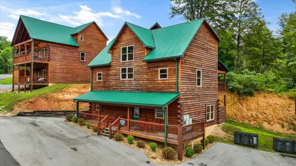 2932 Fiddlers Creek Way, Pigeon Forge, TN 37863